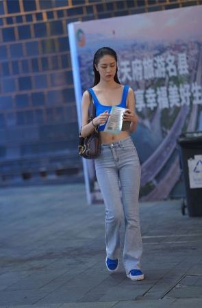 美丽的浅色牛仔