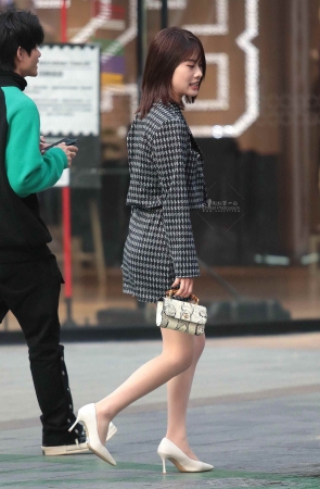 诱惑肉丝街拍高跟shaofu