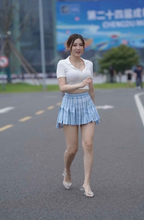 精选街拍作品 NO.1401 一颦一笑 目若秋水[109P/154MB]