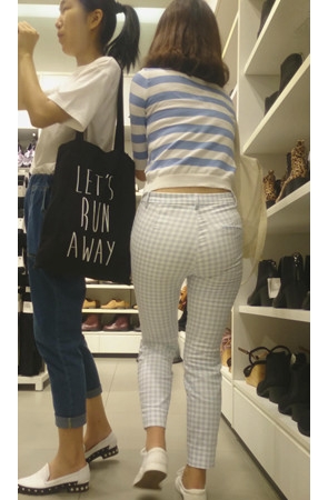 极品紧身大苹果美女