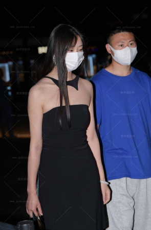 小妹妹太有女人味了，贼爱231125-2-77 11P