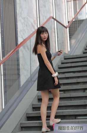 高挑恬静女孩3A2381[482M]