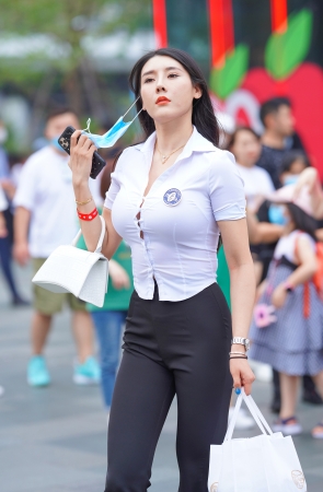 街上的养眼身材