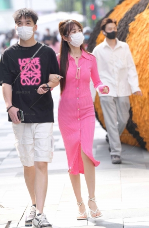 一席红裙赏心悦目/231124-3-55 15P