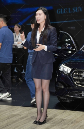 车展篇-奔驰制服黑丝高级感96P 13P