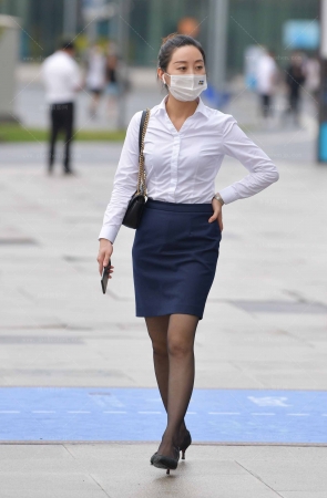 25420-4=52√白衬衫细高跟黑丝职工 9P