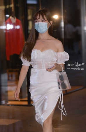 2181-5+65/抹胸开叉裙小姐姐 4P