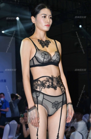 23419-32=47/狂野性感内衣套装 16P