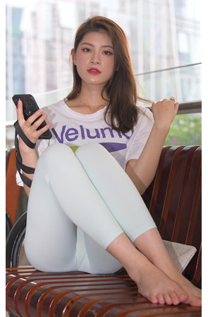 （套图二）极品瑜伽紧身裤美女(335P)[7.36G/JPG]