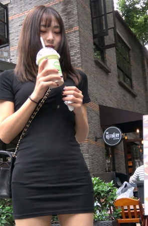 漂亮的高颜值包臀裙小妹