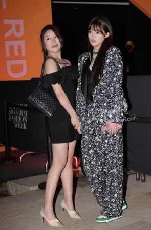 闺蜜 不做选择全都要了-230706-2-98 15P