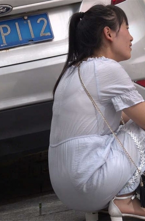 肉丝，白色高跟，近距离特写美足