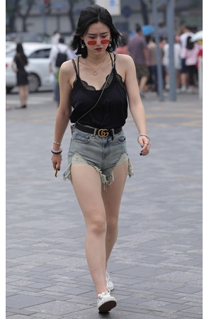 酷酷的小姐姐(22P)[201M/JPG]