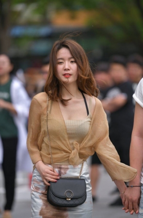 晕染风气质通勤搭配 [76P-953MB]