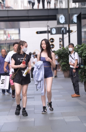 21725-2+153/白嫩清纯的热裤女孩