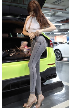 都市丽人-第一季[1.83G/MP4]