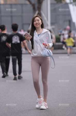 素爱笑紧身裤小姐姐~