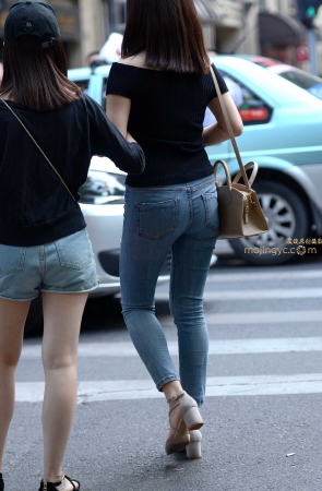 神摄手参赛48 紧牛