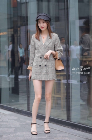 8913-3+109 /纤细美腿小姐姐 5P