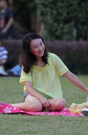 No840 颜值和脚有反差，逮着一双比美足嫩足更稀罕的年轻老脚 第2套