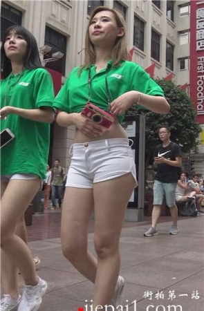 4k-露脐T恤白热裤美腿青春美女 [2.36 GB]