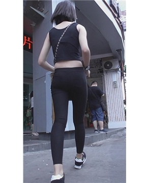 身材婀娜弹力裤逆天长腿美女姐姐 [802 MB]