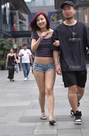 我的最爱，超短热裤