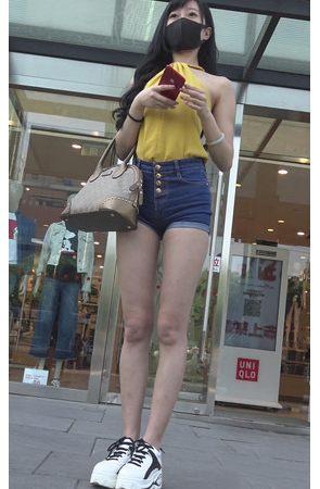 长腿高腰热裤小姐姐