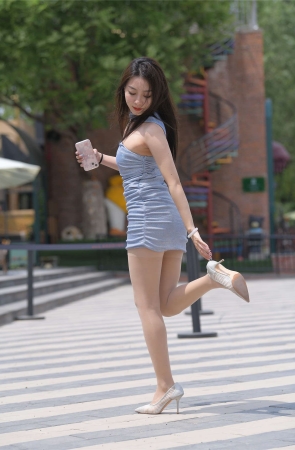 一始街拍作品 – 微风依旧