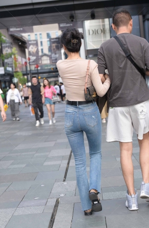 2362-21=58√紧身牛仔款穿搭 15P