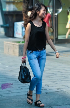 李欢原创——–牛仔，紧翘（9P）