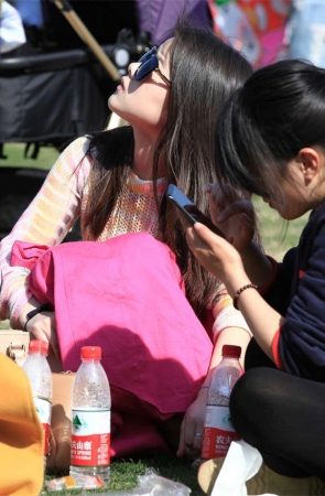 No148 超靓女孩，长丝足底全露出