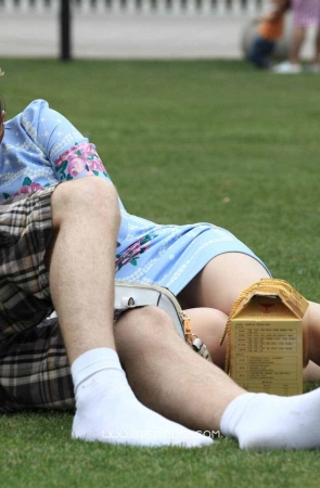 长丝旗袍少妇与老外男友