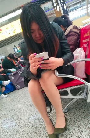 车站等候要来的朋友