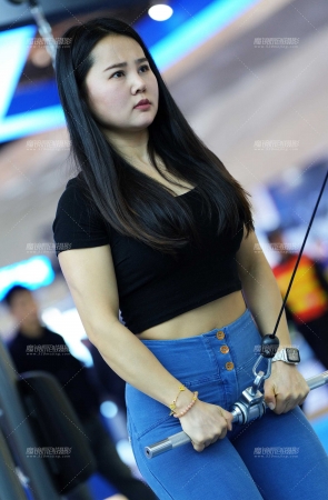 紧身牛仔健身（6K）