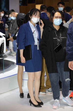 【街拍心灵】雷克萨斯销shou街拍肉丝高跟蓝色制服