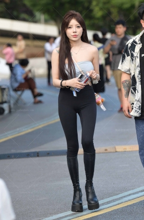 24616-32=50√抹胸紧身裤大长腿 12P