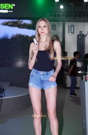 俄罗斯大长腿美女