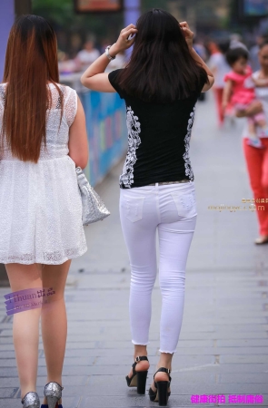 李欢原创——–白裤，丰腴