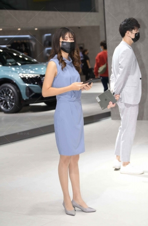 礼仪咨客小姐姐