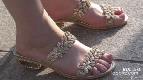 4k-诱人玉足丰满少妇