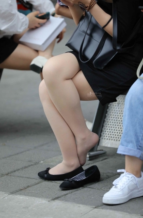 肉 丝少 fu脱鞋休息