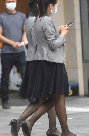 街拍黑丝职业装-14P