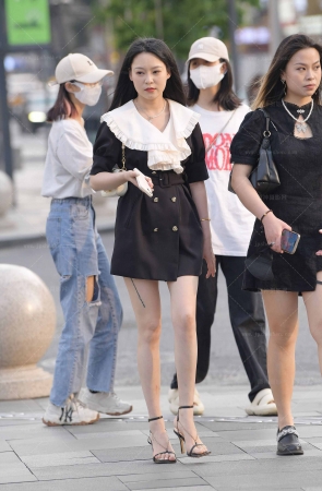 小妞清纯甜美楚楚动人.240110-3-96 15P