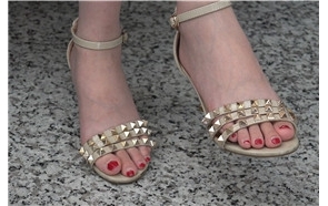 4K 极品美足凉高跟连衣裙女神 [4.69 GB]