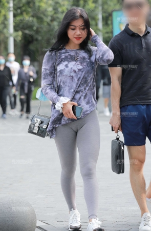 性感瑜伽裤女友