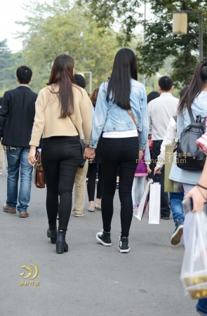 玩快闪的妹子—-（17P）