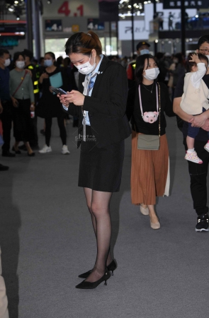 211121-25+71-黑 丝女顾问