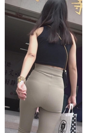 束腰紧身裤美女