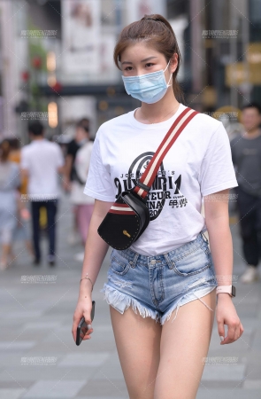 牛仔热裤，我的最爱~